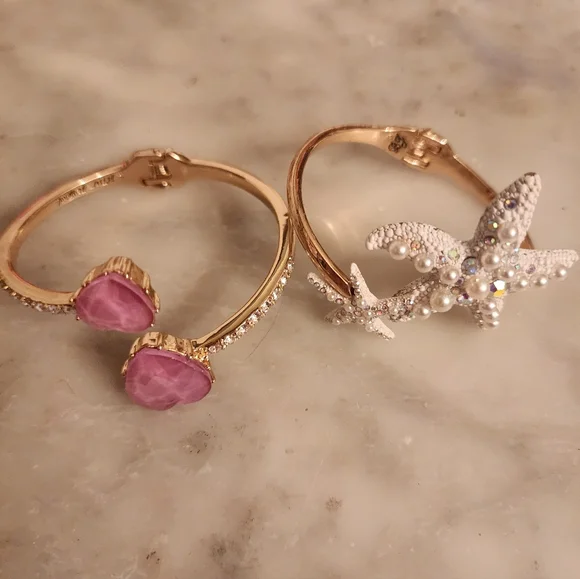 Lot Of Betsey Johnson Jewery - Picture 7 of 10